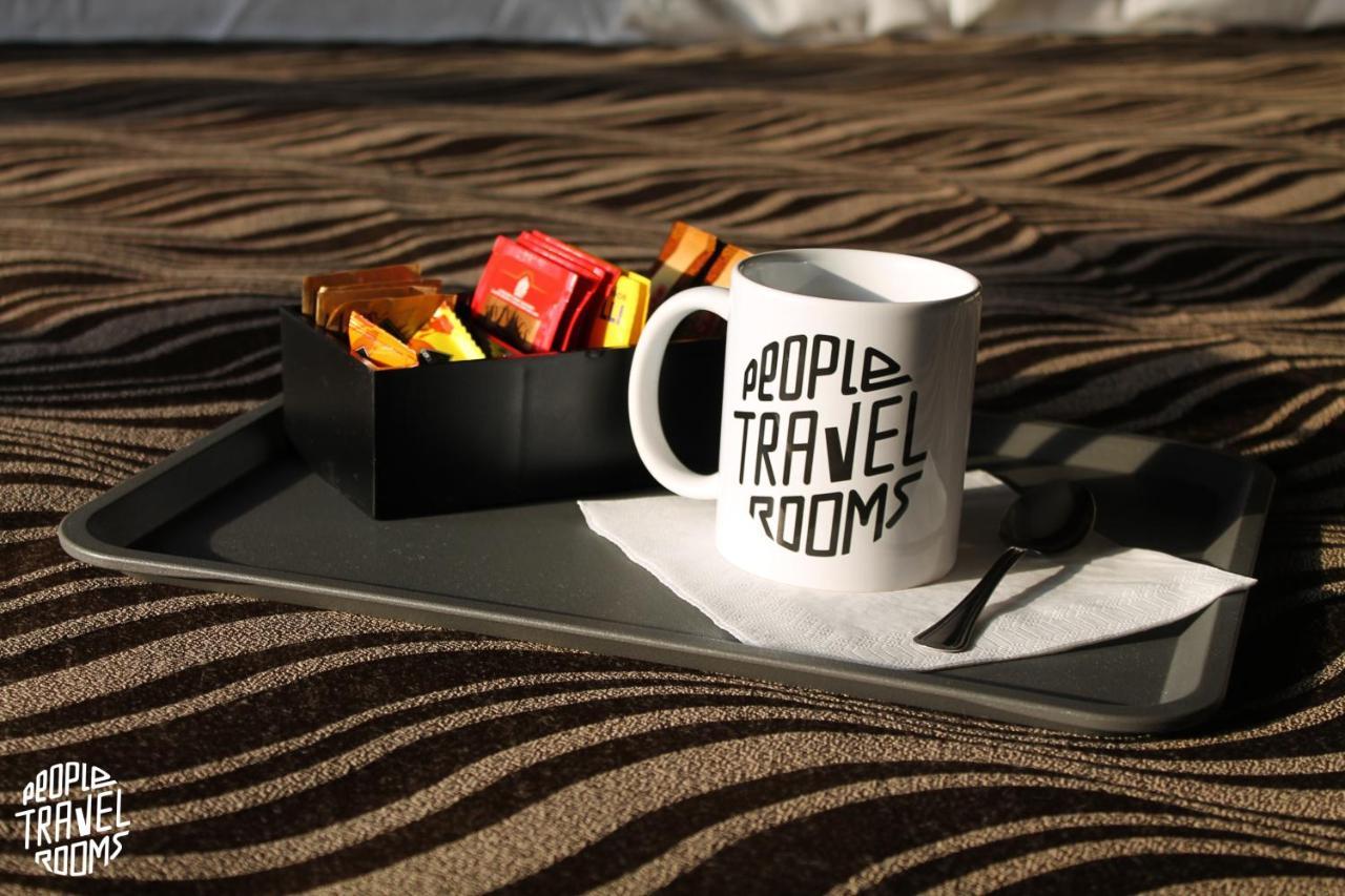 People Travel Rooms โบโลญญา ภายนอก รูปภาพ